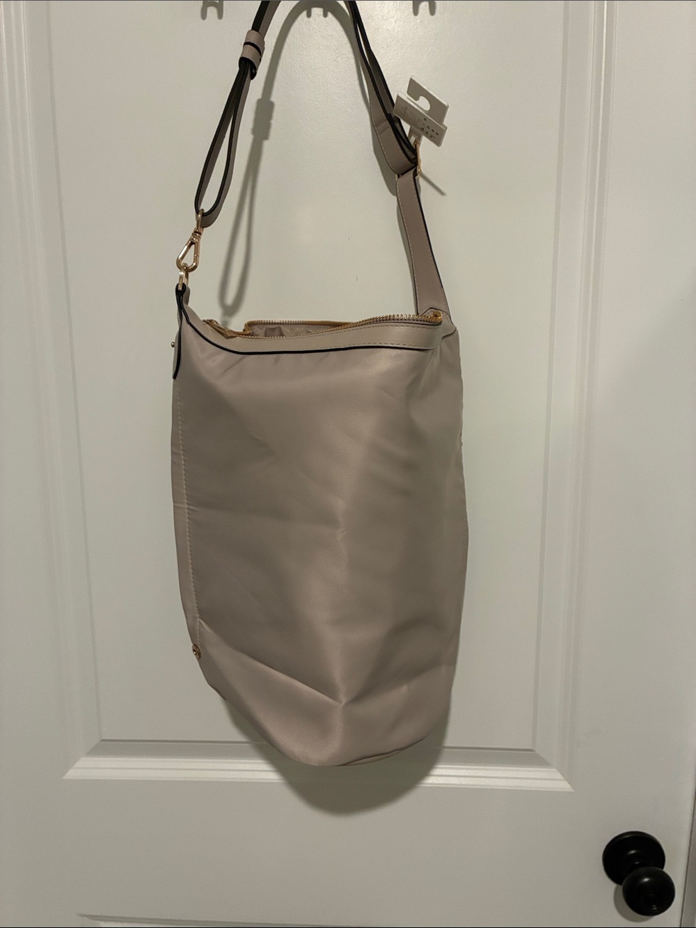 Everyday Soft Tan Shoulder Bag with Adjustable Strap
